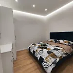 Pandora\'S Box Apartament